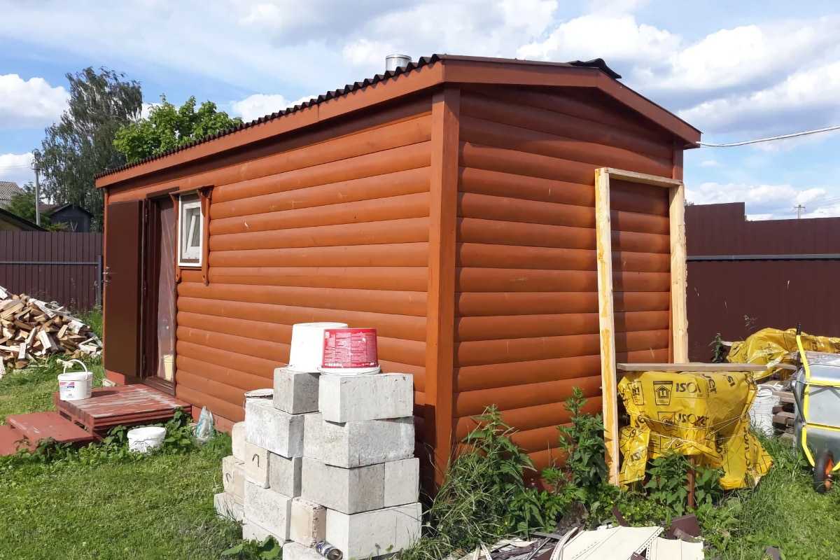 Строительство сарев и бытовок в Малой Вишере Сараи и бытовки